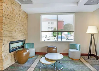 Best Western Premier Richmond City Gateway hotel thumbnail 3