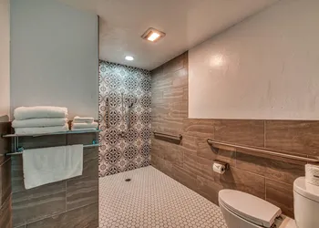 Casa Via Mar Inn, an Ascend Collection Hotel hotel thumbnail 6