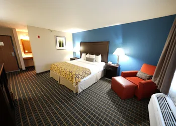 Baymont by Wyndham Marshalltown hotel thumbnail 3