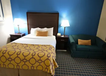 Baymont by Wyndham Marshalltown hotel thumbnail 8