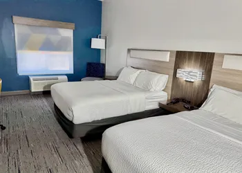 Holiday Inn Express & Suites Topeka North by IHG hotel thumbnail 7