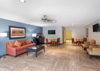 Extended Stay America Select Suites Richmond Innsbrook hotel thumbnail 2