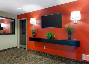 Extended Stay America Suites Chicago Skokie hotel thumbnail 3