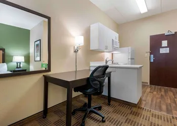 Extended Stay America Suites Chicago Skokie hotel thumbnail 8