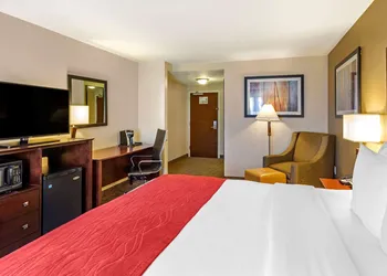 Comfort Inn & Suites Tooele - Salt Lake City hotel thumbnail 5