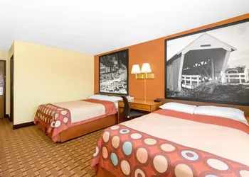 Super 8 by Wyndham Boone hotel thumbnail 6