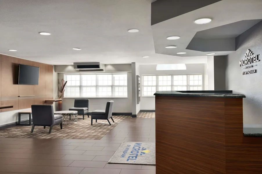 Microtel Inn & Suites by Wyndham Baton Rouge hotel detail image 2