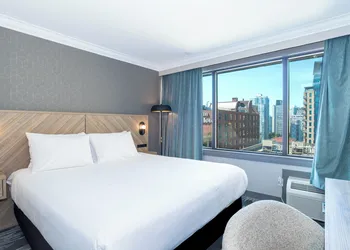 Sandman Signature Vancouver Downtown Hotel hotel thumbnail 5