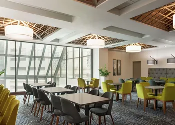 Embassy Suites by Hilton Indianapolis Downtown hotel thumbnail 3