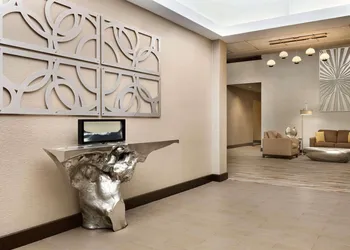 Radisson Hotel Akron/Fairlawn hotel thumbnail 2