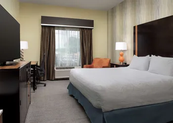 Hampton Inn Knoxville/Clinton I-75 hotel thumbnail 7