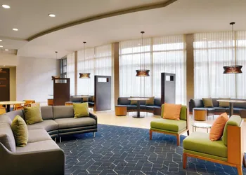 Courtyard by Marriott Lincoln Downtown hotel thumbnail 4
