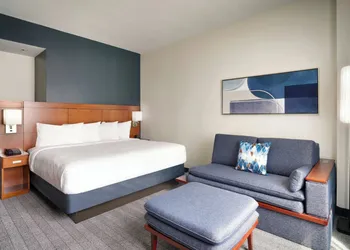 Courtyard by Marriott Lincoln Downtown hotel thumbnail 8