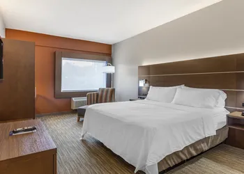 Holiday Inn Express Branson-Green Mountain Drive by IHG hotel thumbnail 7