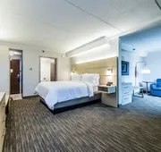 Holiday Inn Express Flint-Campus Area by IHG hotel detail image 5