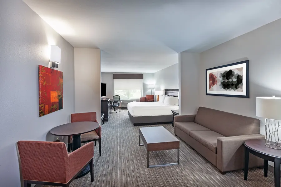 Holiday Inn Express & Suites Shreveport South Park Plaza by IHG hotel detail image 2