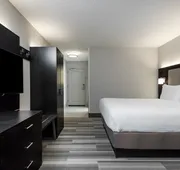 Holiday Inn Express & Suites Florence I-95 & I-20 Civic Ctr by IHG hotel detail image 7