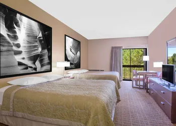 Super 8 by Wyndham Page/Lake Powell hotel thumbnail 8