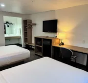Rodeway Inn & Suites Rancho Mirage - Palm Desert Area hotel detail image 3