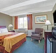 Travelodge by Wyndham Iowa City hotel detail image 3