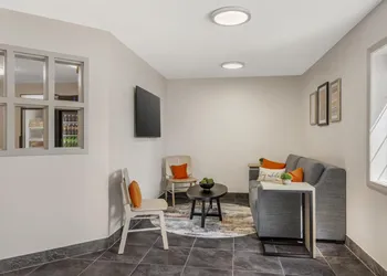 Sonesta Simply Suites Boston Burlington hotel thumbnail 5