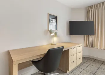 Sonesta Simply Suites Boston Burlington hotel thumbnail 7