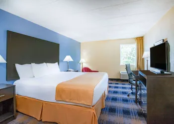 Days Inn by Wyndham Wilkes Barre hotel thumbnail 6