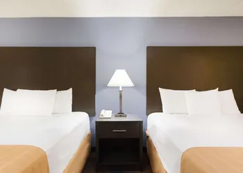 Days Inn by Wyndham Wilkes Barre hotel thumbnail 7
