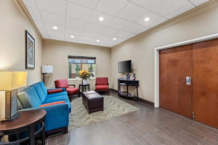 Comfort Inn & Suites Tuscumbia - Muscle Shoals hotel detail image 2