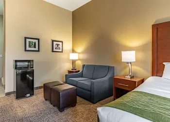 Comfort Inn & Suites Tuscumbia - Muscle Shoals hotel thumbnail 4