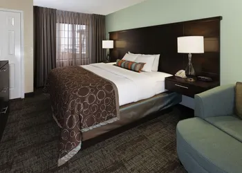 Staybridge Suites South Springfield by IHG hotel thumbnail 2