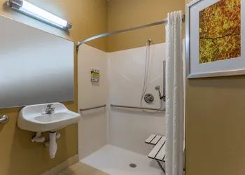 Candlewood Suites Airport by IHG hotel thumbnail 6