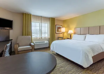 Candlewood Suites Airport by IHG hotel thumbnail 7