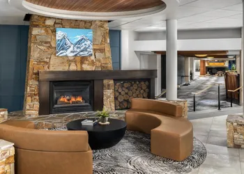 Hilton Whistler Resort & Spa hotel thumbnail 2
