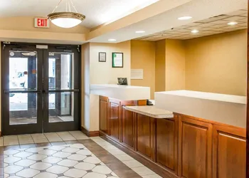 Quality Inn & Suites Niles hotel thumbnail 2