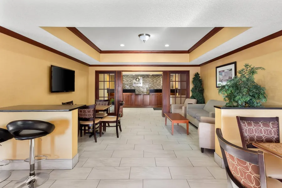 Quality Inn & Suites Niles hotel detail image 6