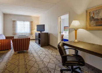Best Western Plus Newport News Inn & Suites hotel thumbnail 6