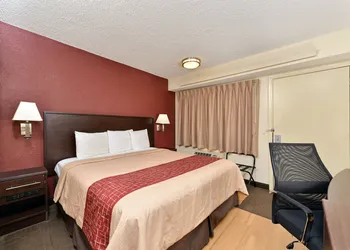 Red Roof Inn Benton Harbor - St Joseph hotel thumbnail 7