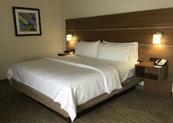Holiday Inn Express Easton by IHG hotel thumbnail 5