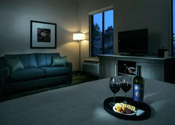 Hampton Inn & Suites Arroyo Grande/Pismo Beach Area, CA hotel thumbnail 6