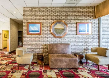 Quality Inn hotel thumbnail 4