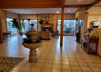Country Inn & Suites by Radisson, Bend, OR hotel thumbnail 7