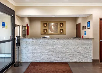 Comfort Inn & Suites Muncie Near University hotel thumbnail 2