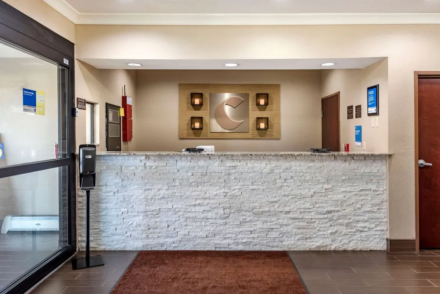 Comfort Inn & Suites Muncie Near University hotel detail image 2