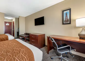 Comfort Inn & Suites Muncie Near University hotel thumbnail 5