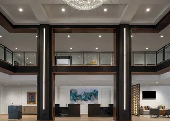 New Orleans Marriott Warehouse Arts District hotel thumbnail 5