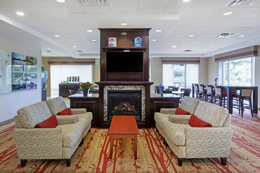 Best Western Plus Muskoka Inn hotel detail image 2