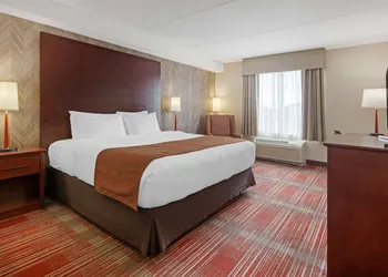 Best Western Plus Muskoka Inn hotel thumbnail 6