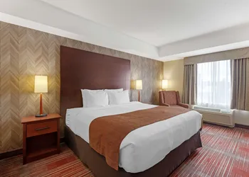 Best Western Plus Muskoka Inn hotel thumbnail 8