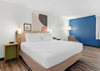 Spark by Hilton Winston-Salem University hotel thumbnail 8
